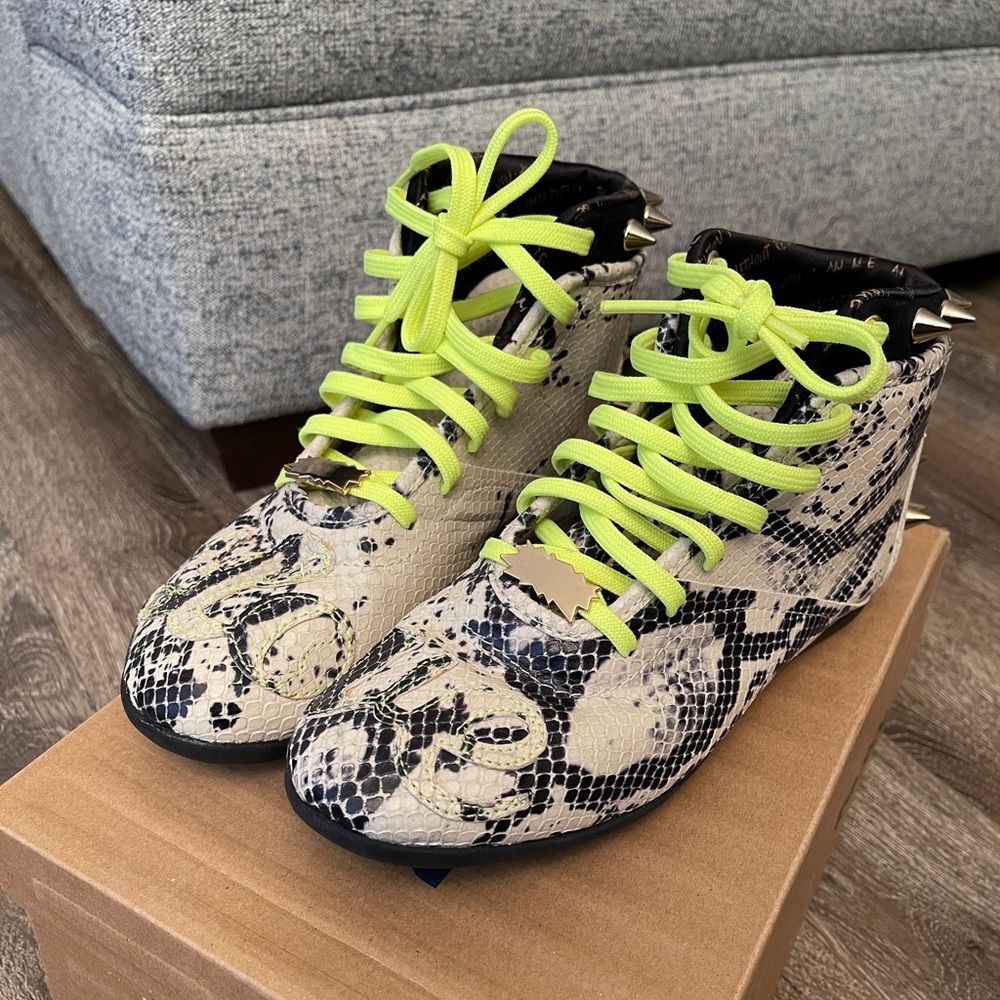 Melody Ehsani x Reebok sneakers